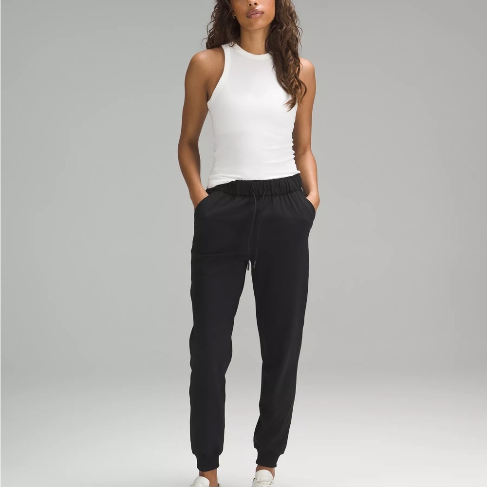 Lululemon Stretch High-Rise Jogger